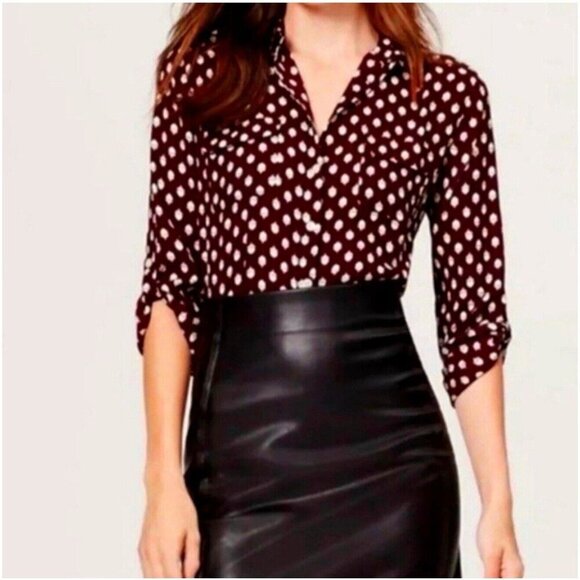 Loft Blouse Women's Medium Printed Acorn Long Sleeve Button Up Preppy Career Top - Picture 1 of 10